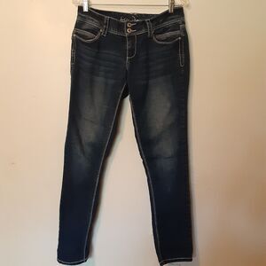 Ariya Jeans Womens 7/8 Distressed Whiskered Rhinestone Pockets